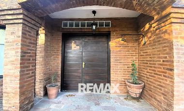CASA VENTA 4 DORM, OFICINA DEPEND LA DELFINA PILAR