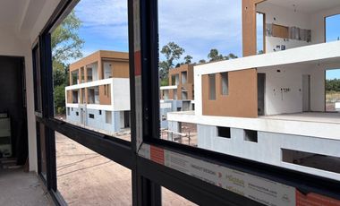 VENTA DEPTO 2 AMB BIO PILAR COCHERA Y BALCON
