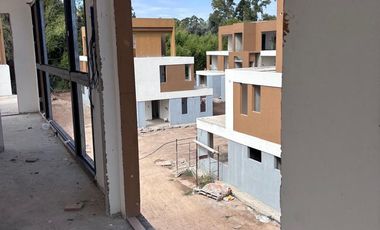 VENTA DEPTO 2 AMB BIO PILAR COCHERA Y BALCON