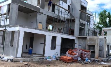 VENTA DEPTO 2 AMB BIO PILAR COCHERA Y BALCON