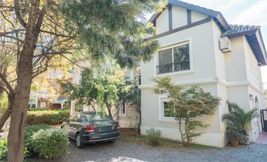 VENTA CASA 8 AMB - CLUB DE CAMPO PUEYRREDÓN