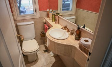 VENTA CASA 8 AMB - CLUB DE CAMPO PUEYRREDÓN