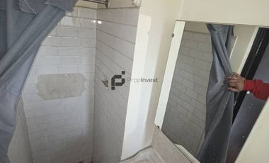 Espaciosa Casa de 2 Pisos en Macul: 5 Dormitorios y Gran Patio Privado