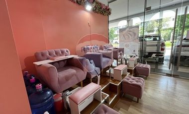 Local Comercial en Av. La Dehesa