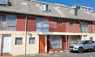 CASA EN CONDOMINIO CERRADO A PASOS DEL METRO