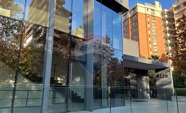 Bodegas en edificio de oficinas clase A