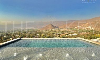 Casa en Venta en Condominio Hacienda Chicureo - Piedra Roja
