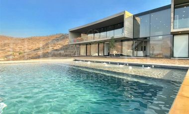 Casa en Venta en Condominio Hacienda Chicureo - Piedra Roja