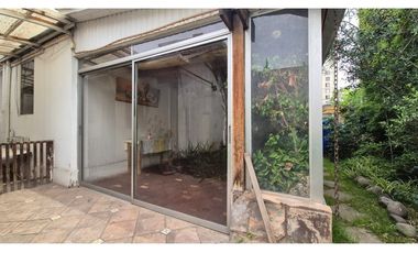 VENTA EXCLUSIVA CASA A PASOS METRO ÑUÑOA
