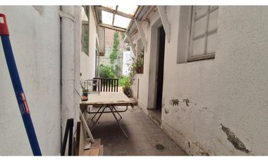 VENTA EXCLUSIVA CASA A PASOS METRO ÑUÑOA