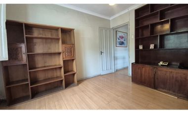 VENTA EXCLUSIVA CASA A PASOS METRO ÑUÑOA