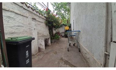 VENTA EXCLUSIVA CASA A PASOS METRO ÑUÑOA