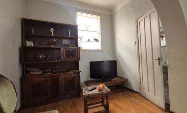 VENTA EXCLUSIVA CASA A PASOS METRO ÑUÑOA