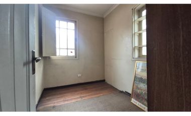 VENTA EXCLUSIVA CASA A PASOS METRO ÑUÑOA