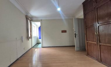 VENTA EXCLUSIVA CASA A PASOS METRO ÑUÑOA