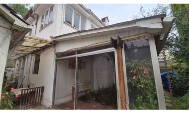 VENTA EXCLUSIVA CASA A PASOS METRO ÑUÑOA