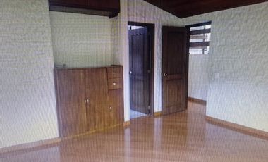 CASA CAMPESTRE EN LA CALERA | ARRIENDO