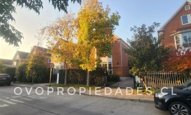 PRECIOSA CASA EN CONDOMINIO AV LA DEHESA