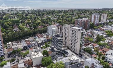 Espectacular 3 ambientes con vista abierta cochera pileta y amenities en venta , Beccar
