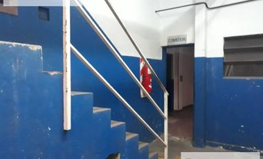 Galpón Industrial en San Justo 1.200 m² – 2 Plantas, Oficinas, Montacargas y Acceso Camiones