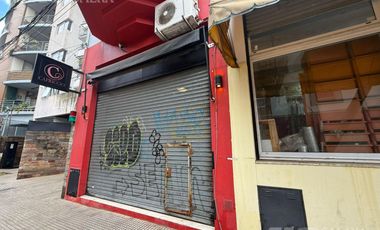 Local comercial  en venta 41 mts  Zona de Olivos -  Frente a la estacion