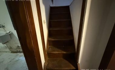 Local comercial  en venta 41 mts  Zona de Olivos -  Frente a la estacion