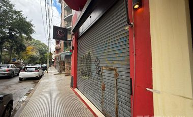 Local comercial  en venta 41 mts  Zona de Olivos -  Frente a la estacion