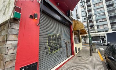 Local comercial  en venta 41 mts  Zona de Olivos -  Frente a la estacion