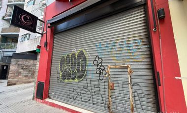 Local comercial  en venta 41 mts  Zona de Olivos -  Frente a la estacion