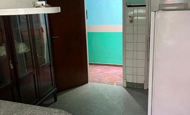Oficina en 1º piso por escalera