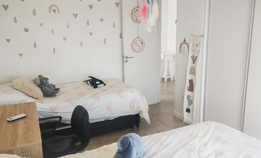 Casa en Venta a la Laguna en El Naudir - Aguas Privadas