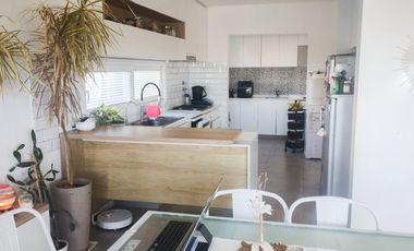 Casa en Venta a la Laguna en El Naudir - Aguas Privadas