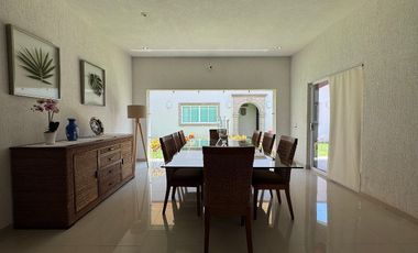 Casa en RENTA por Nieto Piña.