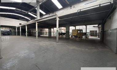 Galpón  / Deposito con oficinas 3800 m2 en Banfield Alquiler - Venta