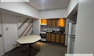 Galpón  / Deposito con oficinas 3800 m2 en Banfield Alquiler - Venta