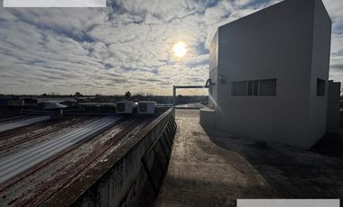 Galpón  / Deposito con oficinas 3800 m2 en Banfield Alquiler - Venta