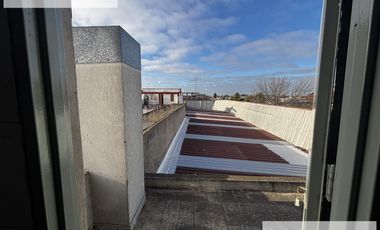 Galpón  / Deposito con oficinas 3800 m2 en Banfield Alquiler - Venta