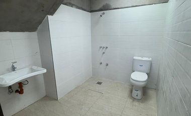 Galpón - Depósito de 2650 m2 en la Boca - ALQUILER