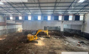 Galpón - Depósito de 2650 m2 en la Boca - ALQUILER
