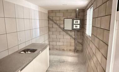 Nave Industrial - Galpon  2100 m2 cubiertos -  El Pato - Berazategui - ALQUILER