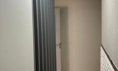 Casa quinta en alquiler permanente. Barrio Brigadier López. Todos los servicios.