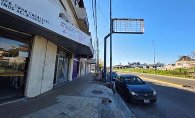 Local sobre Vergara 21 mts cuadrados Hurlingham