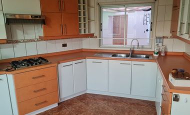 SE VENDE HERMOSA CASA EN CONDOMINIO CERCA DE TCO