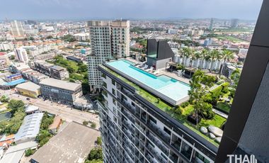 Compact 2 Bedroom, 1 Bathroom Condo with City and Sea View