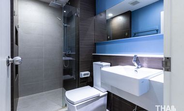 Spacious Ground Floor Condo with Pool Access