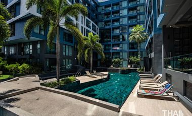 Spacious Ground Floor Condo with Pool Access