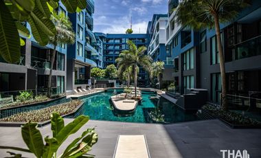 Spacious Ground Floor Condo with Pool Access