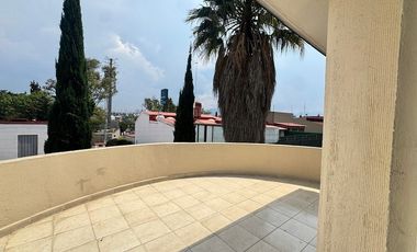 RENTA CASA BOSQUES DE LA HERRADURA