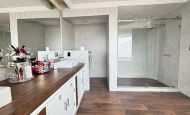 RENTA CASA BOSQUES DE LA HERRADURA