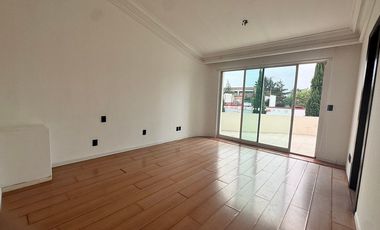 RENTA CASA BOSQUES DE LA HERRADURA